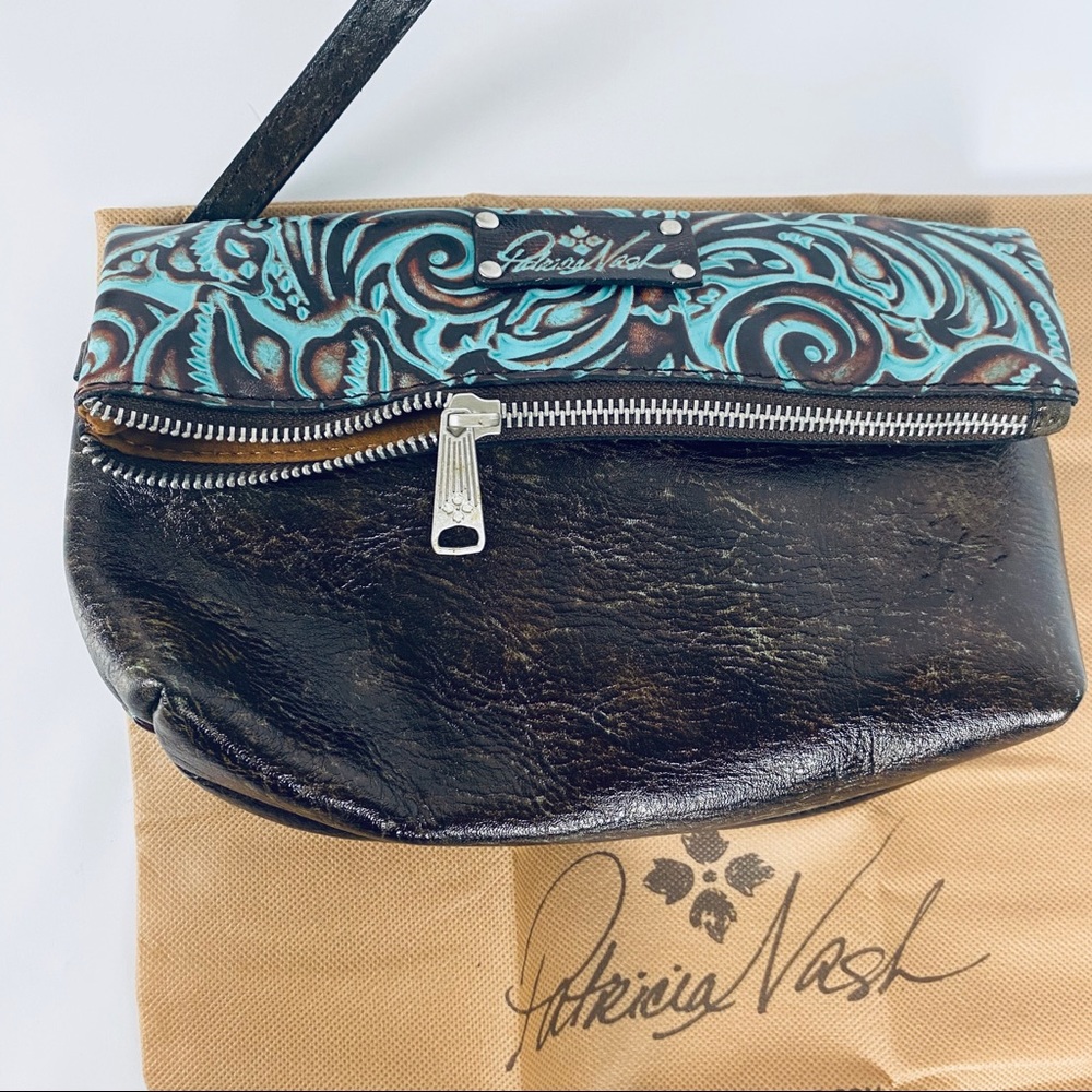 Patricia Nash Top zip handbag wristlet strap Nwot